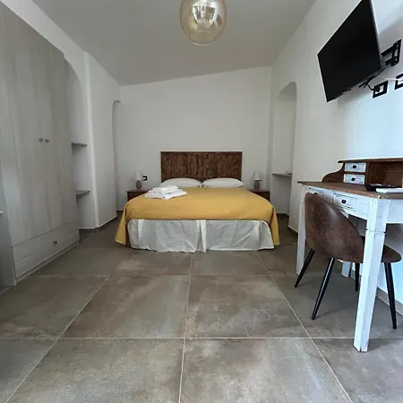 La Casa Di Pippo Flora 3*