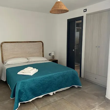 La Casa Di Pippo Flora Bed and breakfast