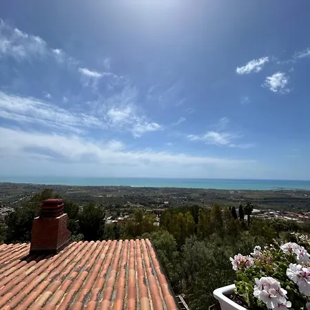 La Casa Di Pippo Flora Bed and breakfast Agrigento