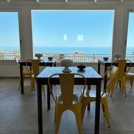 Nocleg ze śniadaniem La Casa Di Pippo Flora 3*