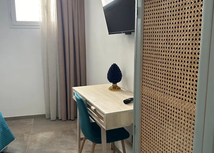 Nocleg ze śniadaniem La Casa Di Pippo Flora 4*