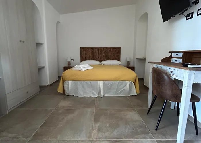 La Casa Di Pippo Flora 3*