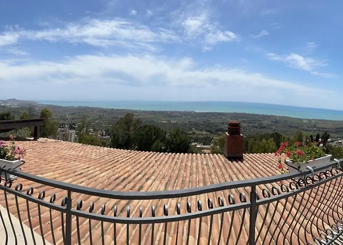 La Casa Di Pippo Flora Nocleg ze śniadaniem 4*