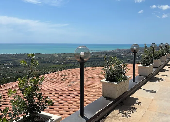 La Casa Di Pippo Flora 4*