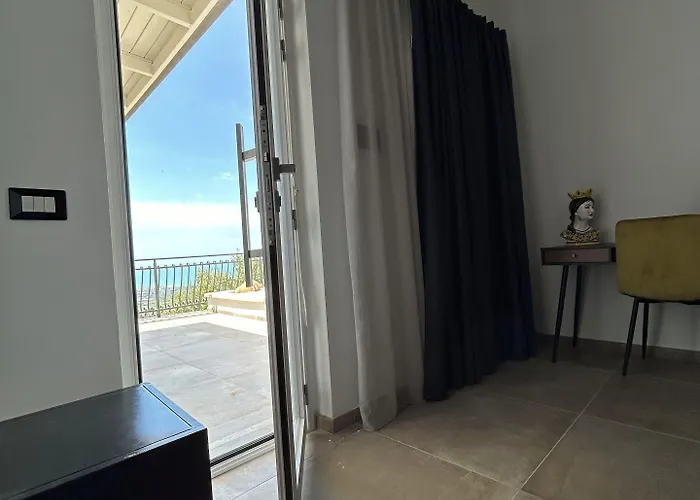 Bed & Breakfast La Casa Di Pippo Flora 3*