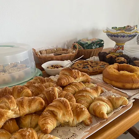La Casa Di Pippo Flora 住宿加早餐酒店